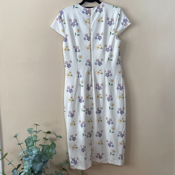 Alexia Admor "janine" Crew neck body-con white floral mid length Dress cut out L - Picture 8 of 8